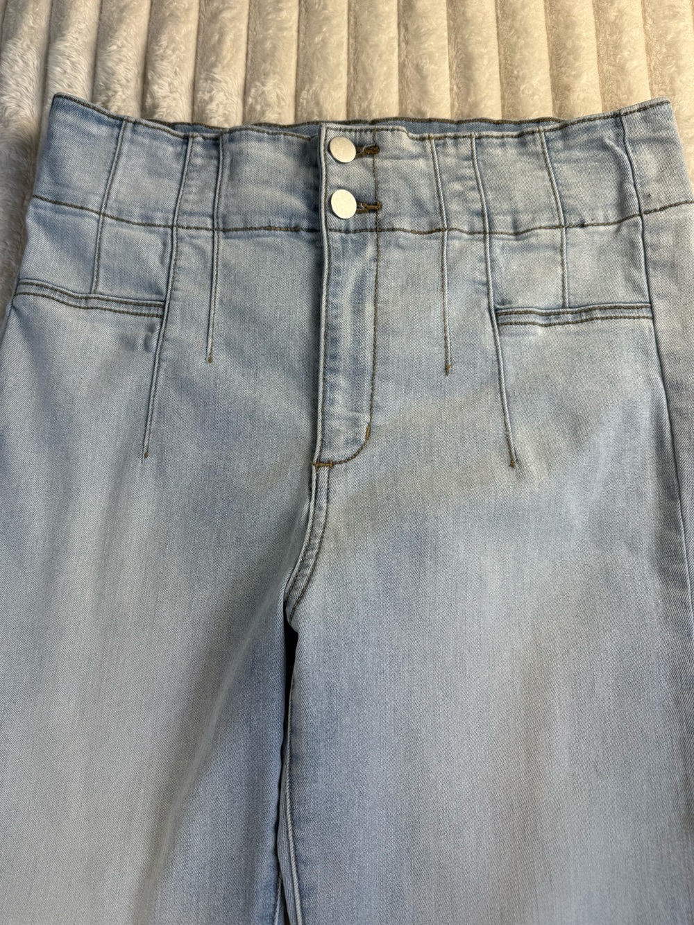 Altar'd State High Rise Flare Raw Hem Jeans Women Size 30 - Picture 5 of 9